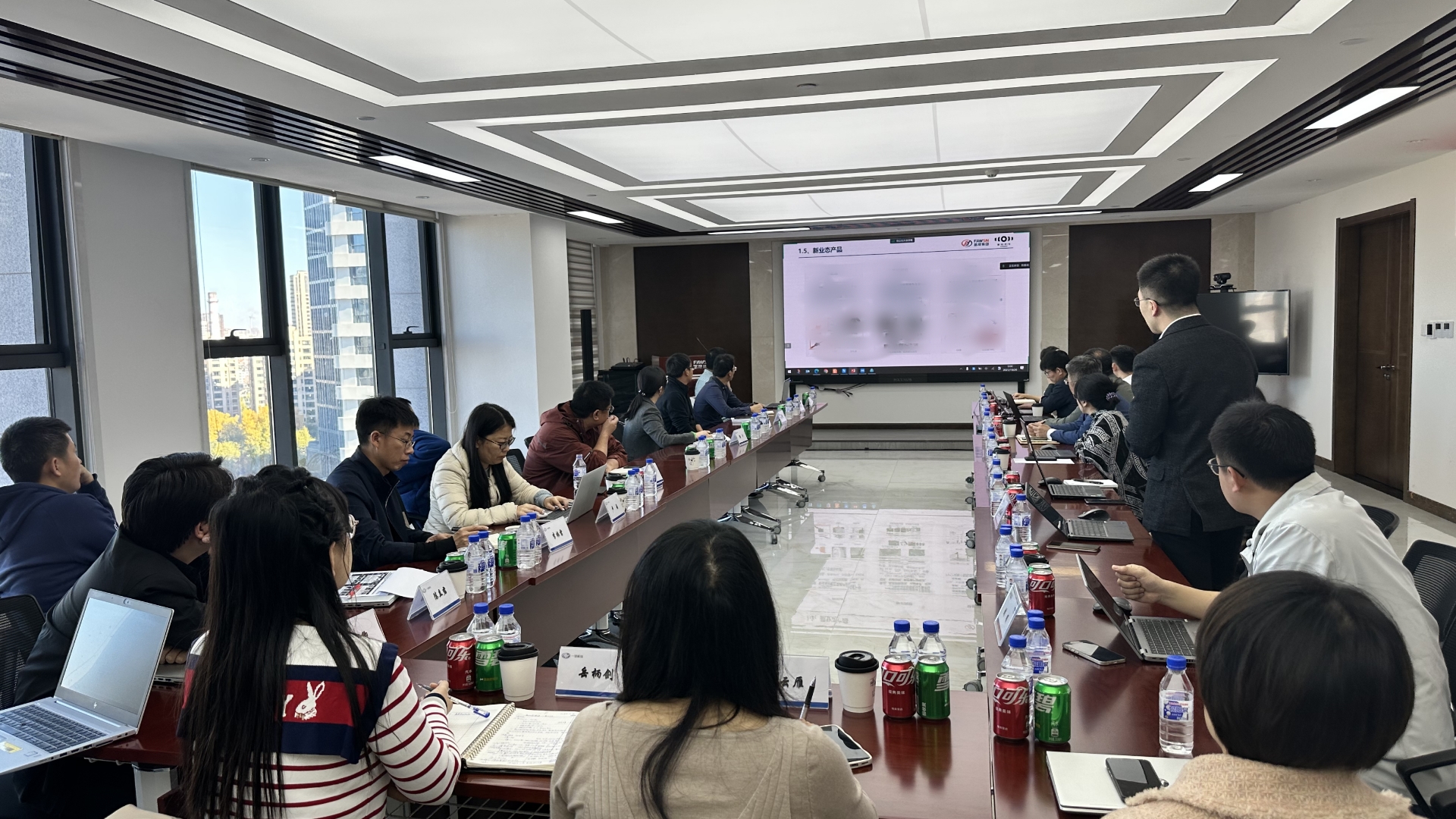 富钛字节公司、一汽束缚公司、莱科德公司召开手艺交换会.jpg